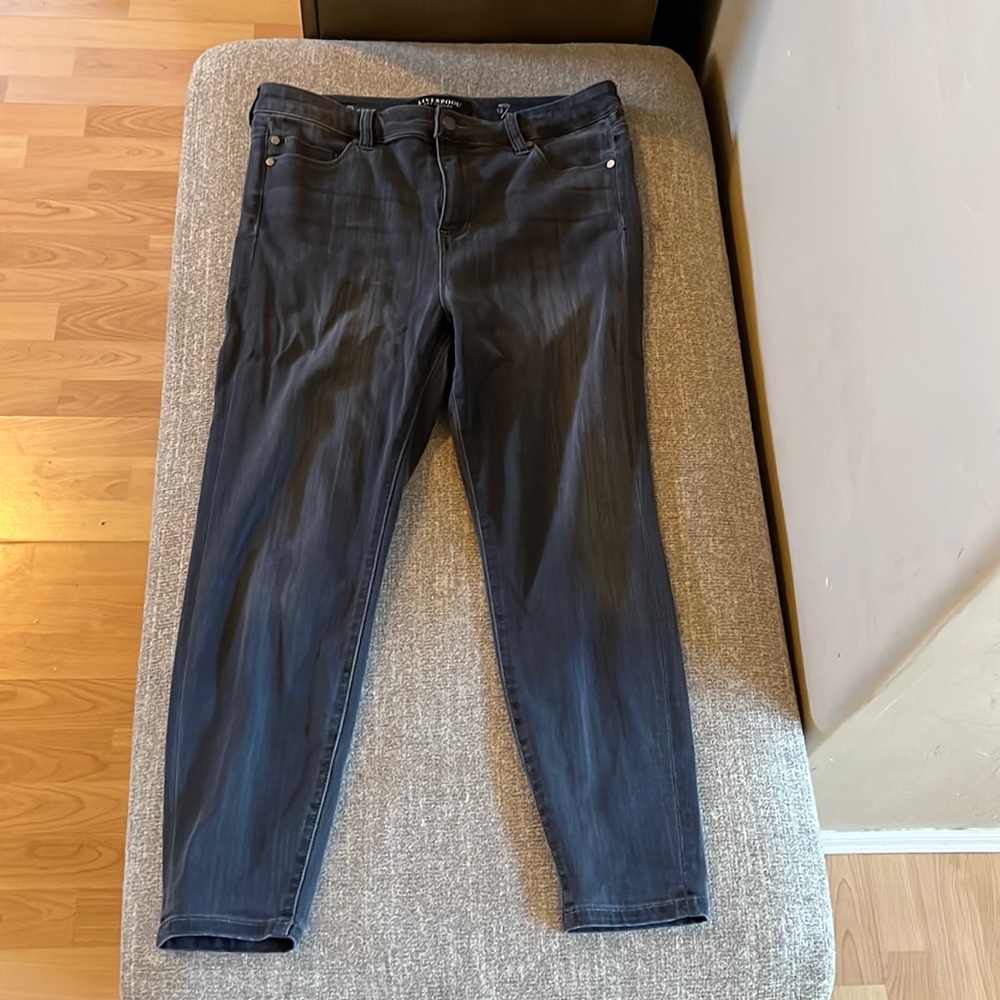 Liverpool High Rise Skinny Jeans, size 12 petite. Black.